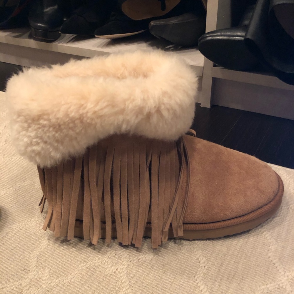 Koolaburra Fringe Boots